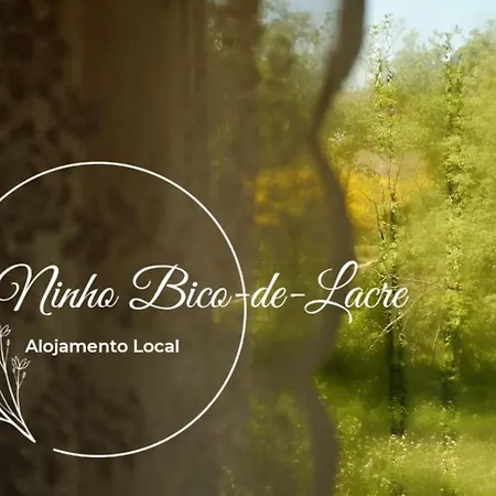 Ninho Bico-de-lacre ~ O Paraiso E A/na Terra بيت للعطل